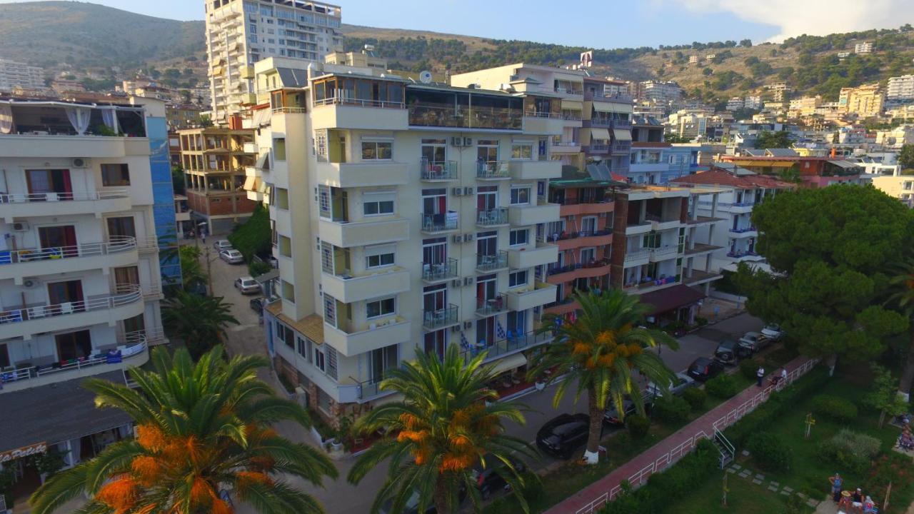 סרנדה Republika Hotel מראה חיצוני תמונה