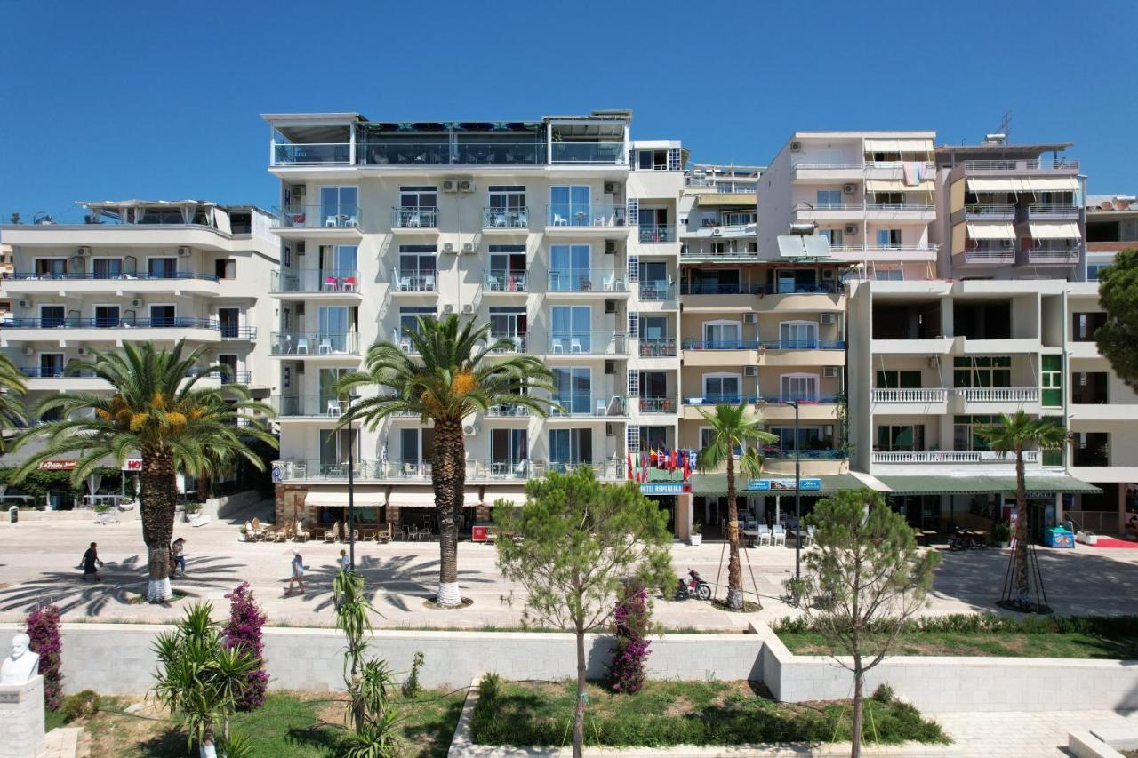 סרנדה Republika Hotel מראה חיצוני תמונה